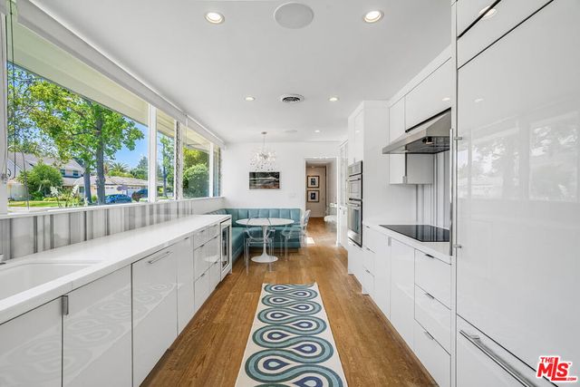13855 Cumpston Street, Sherman Oaks, CA 91401