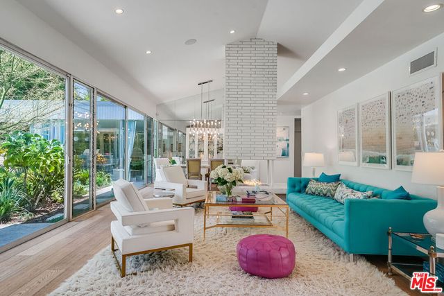 13855 Cumpston Street, Sherman Oaks, CA 91401