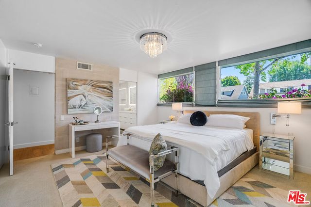 13855 Cumpston Street, Sherman Oaks, CA 91401