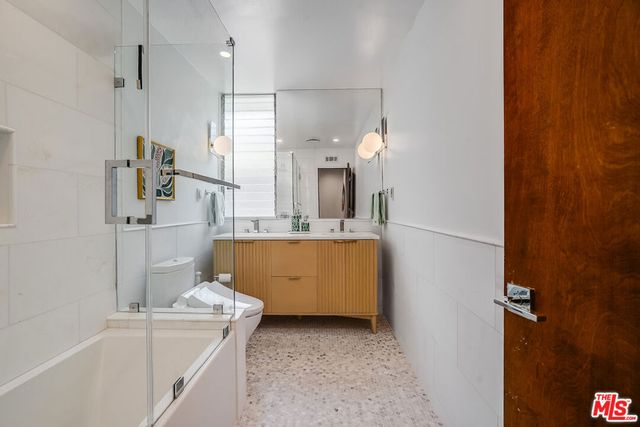 13855 Cumpston Street, Sherman Oaks, CA 91401