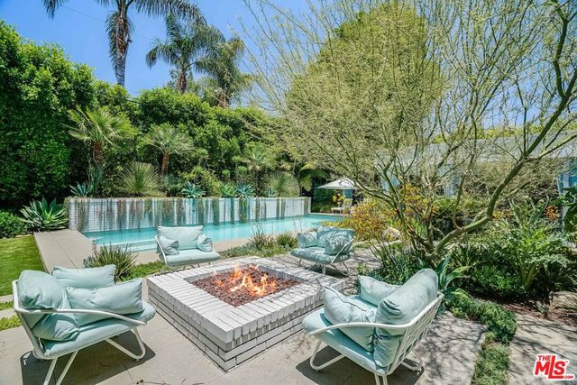13855 Cumpston Street, Sherman Oaks, CA 91401