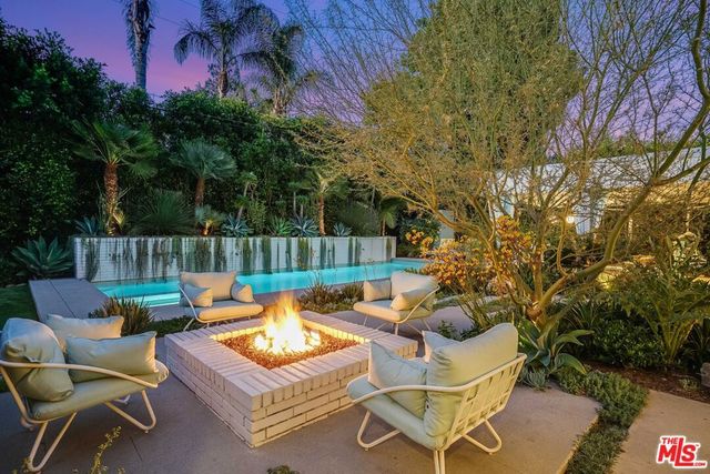 13855 Cumpston Street, Sherman Oaks, CA 91401