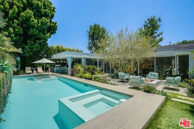 13855 Cumpston Street, Sherman Oaks, CA 91401