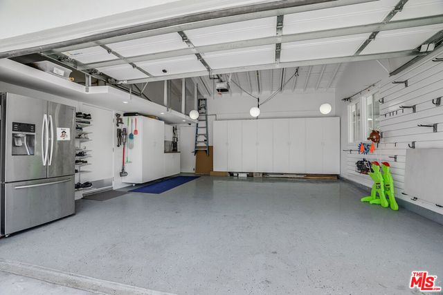 13855 Cumpston Street, Sherman Oaks, CA 91401