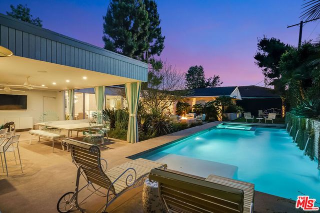 13855 Cumpston Street, Sherman Oaks, CA 91401