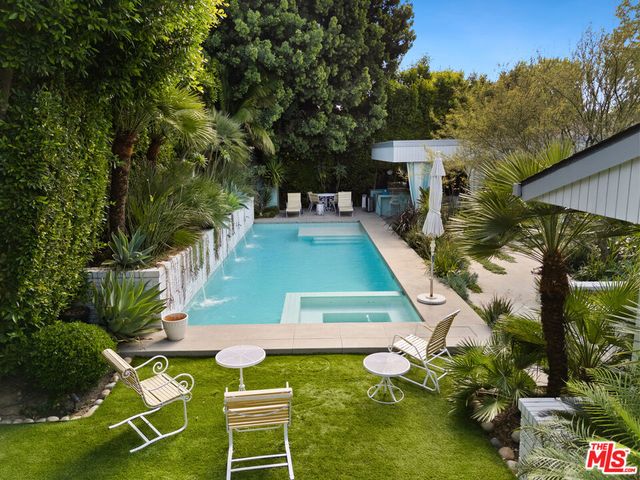 13855 Cumpston Street, Sherman Oaks, CA 91401