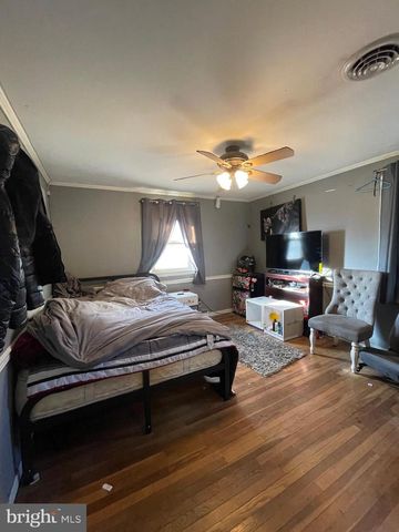 150 N SMITH TER, Clementon, NJ 08021