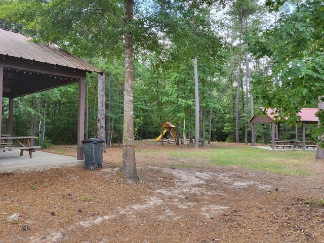 69 Tranquil Lane, Huntsville, TX 77340