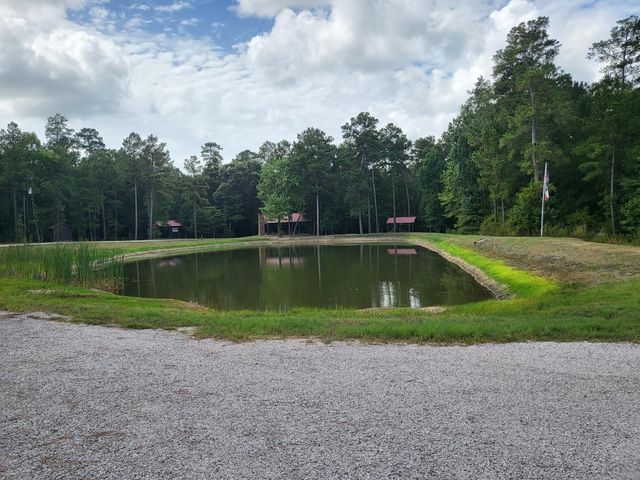 69 Tranquil Lane, Huntsville, TX 77340