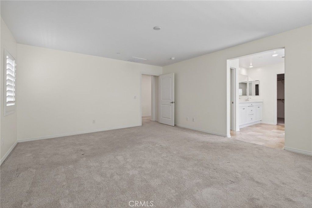 Image 35 of property listing at 19435 Fortunello Avenue, Riverside, CA 92508