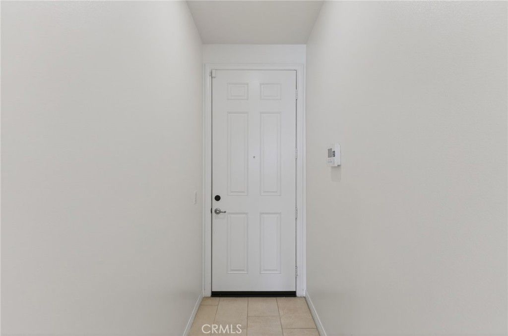 Image 6 of property listing at 19435 Fortunello Avenue, Riverside, CA 92508