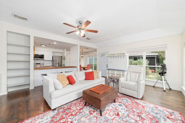 10819 Berry Tree Drive, Houston, TX 77064