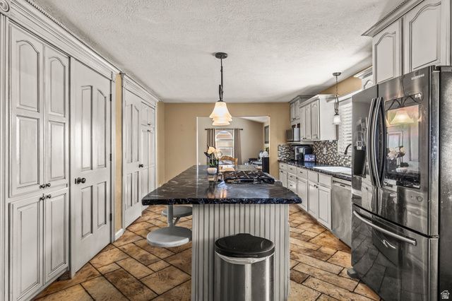 91 W 100 S, Central Valley, UT 84754