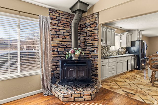 91 W 100 S, Central Valley, UT 84754