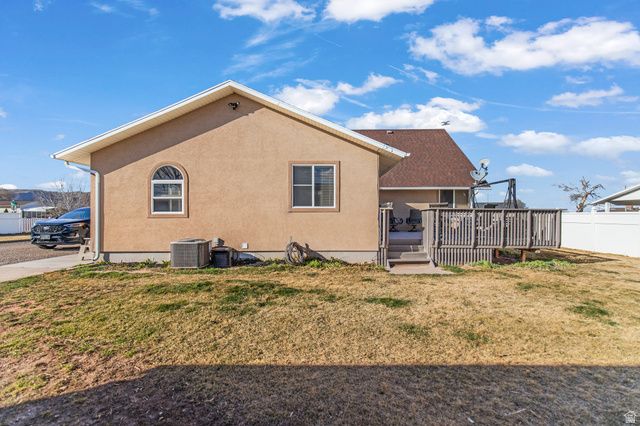 91 W 100 S, Central Valley, UT 84754