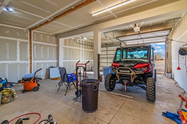 91 W 100 S, Central Valley, UT 84754