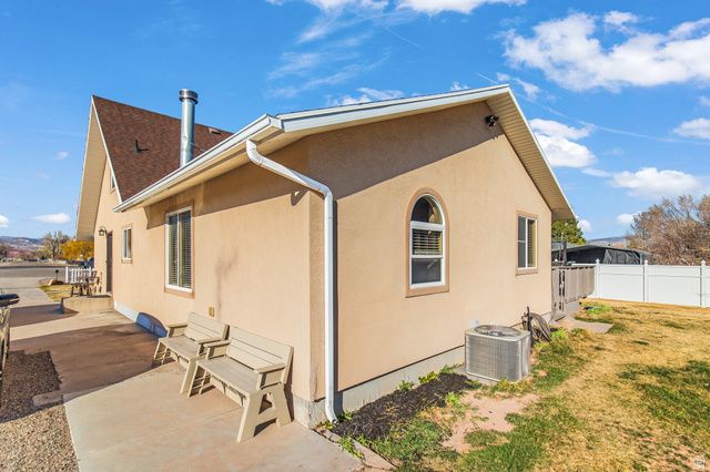 91 W 100 S, Central Valley, UT 84754