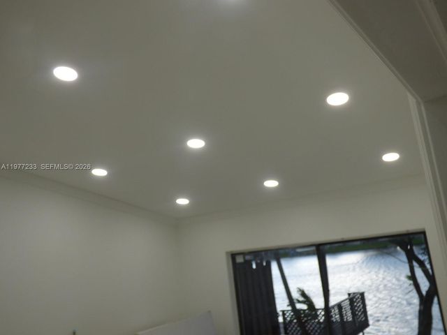 5643 Park Rd, Dania Beach, FL 33312