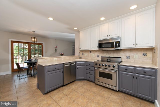 10 CHIPLEY RUN, Voorhees, NJ 08043