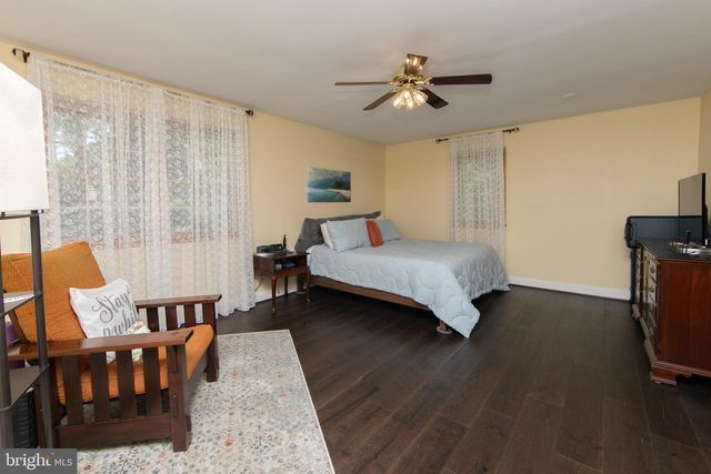 10 CHIPLEY RUN, Voorhees, NJ 08043