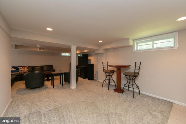 10 CHIPLEY RUN, Voorhees, NJ 08043