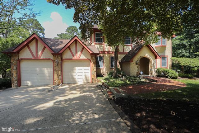 10 CHIPLEY RUN, Voorhees, NJ 08043