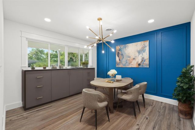 126 Daisy Street, Lake Jackson, TX 77566