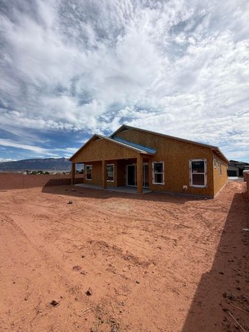 7300 Loire Drive NE, Rio Rancho, NM 87144