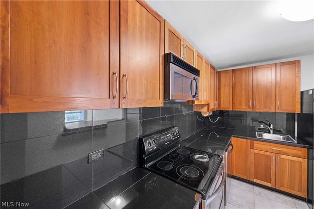 12700 Lake Avenue 1408, Lakewood, OH 44107