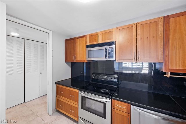 12700 Lake Avenue 1408, Lakewood, OH 44107