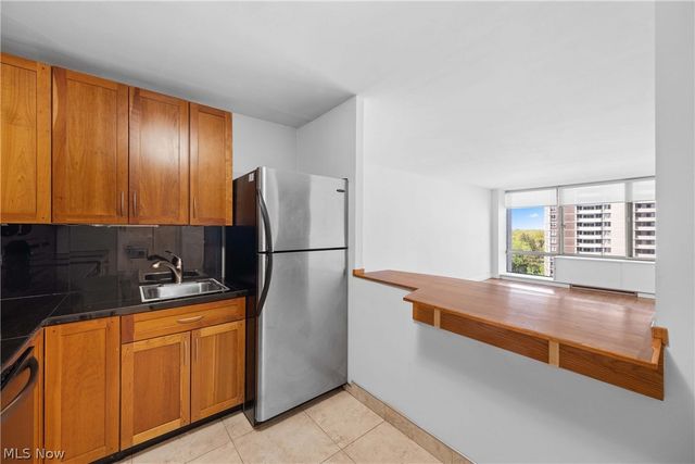 12700 Lake Avenue 1408, Lakewood, OH 44107