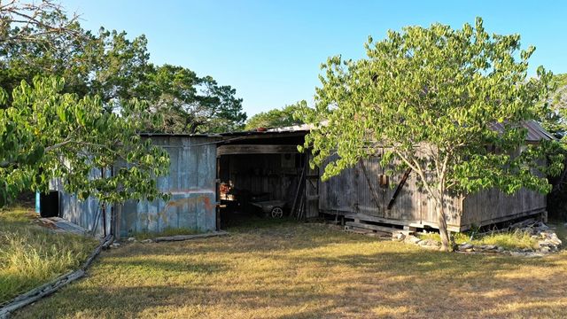 134 White Pearl Rd, Hunt, TX 78024