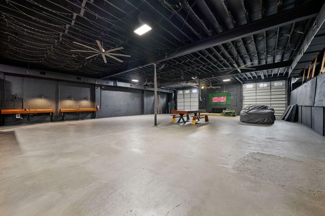 3046 NE 12th Ter, Oakland Park, FL 33334