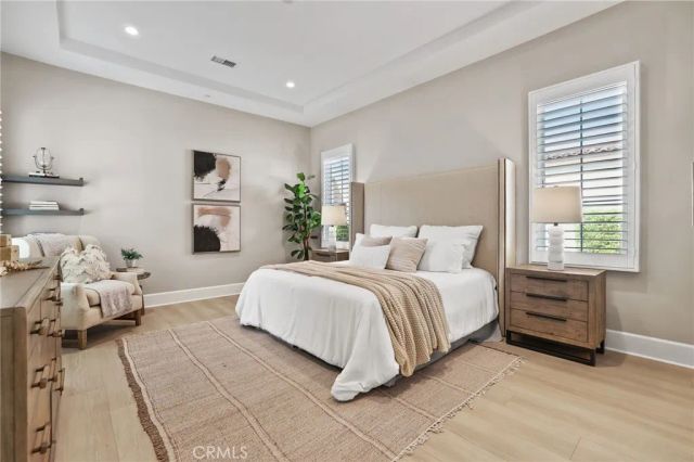 130 Donati, Irvine, CA 92602