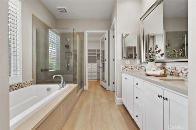 130 Donati, Irvine, CA 92602