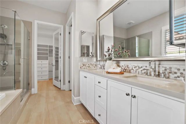 130 Donati, Irvine, CA 92602