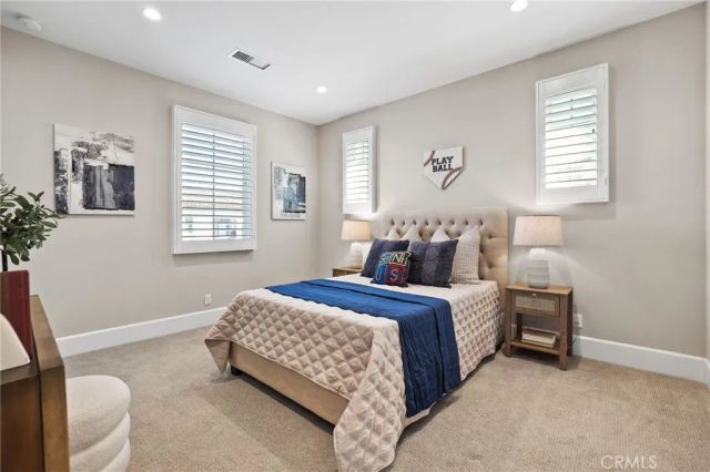 130 Donati, Irvine, CA 92602
