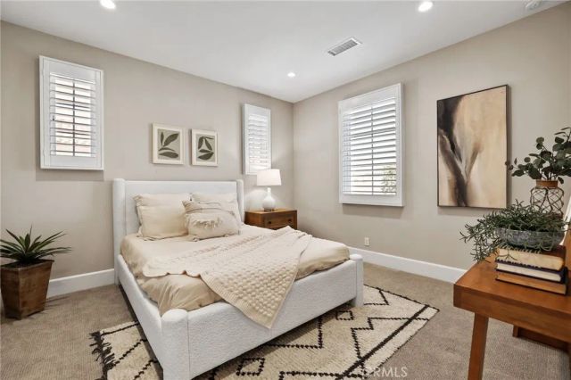 130 Donati, Irvine, CA 92602
