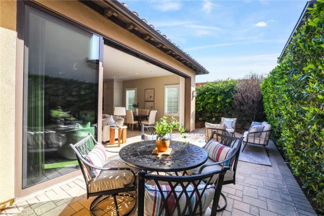 130 Donati, Irvine, CA 92602
