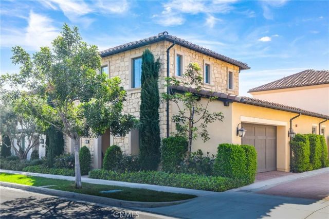 130 Donati, Irvine, CA 92602