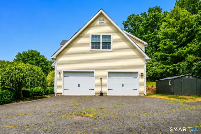 9 Candlewood Lane, Granby, CT 06035