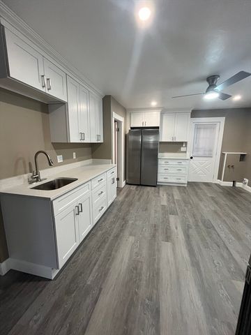 8 Camp St 2, Worcester, MA 01603