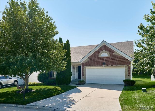 556 Boulder River Drive, St Charles, MO 63368