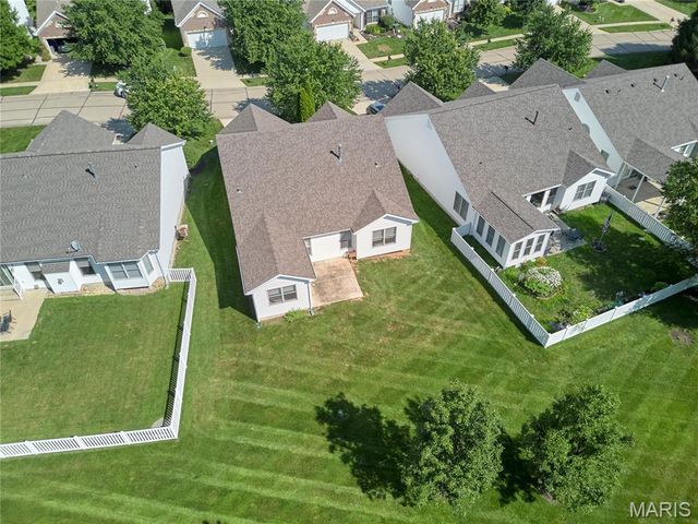 556 Boulder River Drive, St Charles, MO 63368