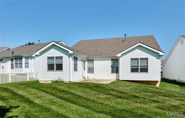 556 Boulder River Drive, St Charles, MO 63368