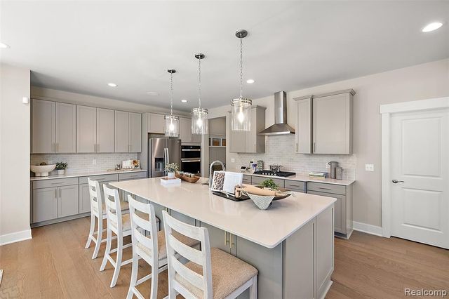 6187 Parker Drive, Linden, MI 48451