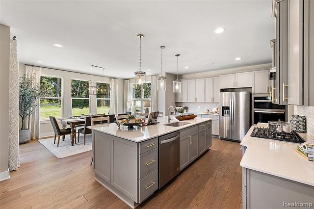 6187 Parker Drive, Linden, MI 48451