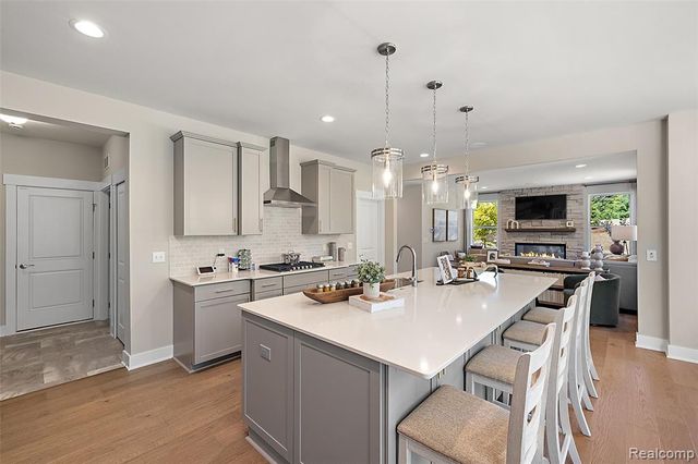 6187 Parker Drive, Linden, MI 48451