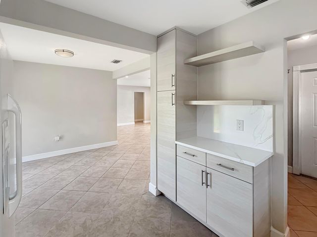 1321 NE 46TH Street, Oakland Park, FL 33334