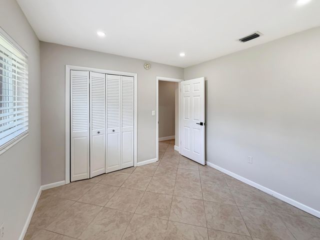 1321 NE 46TH Street, Oakland Park, FL 33334